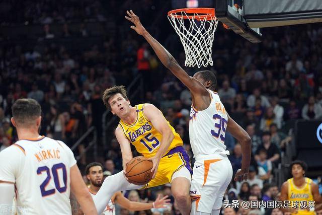 意甲-吉鲁进球 伊布复出 AC米兰客胜那不勒斯